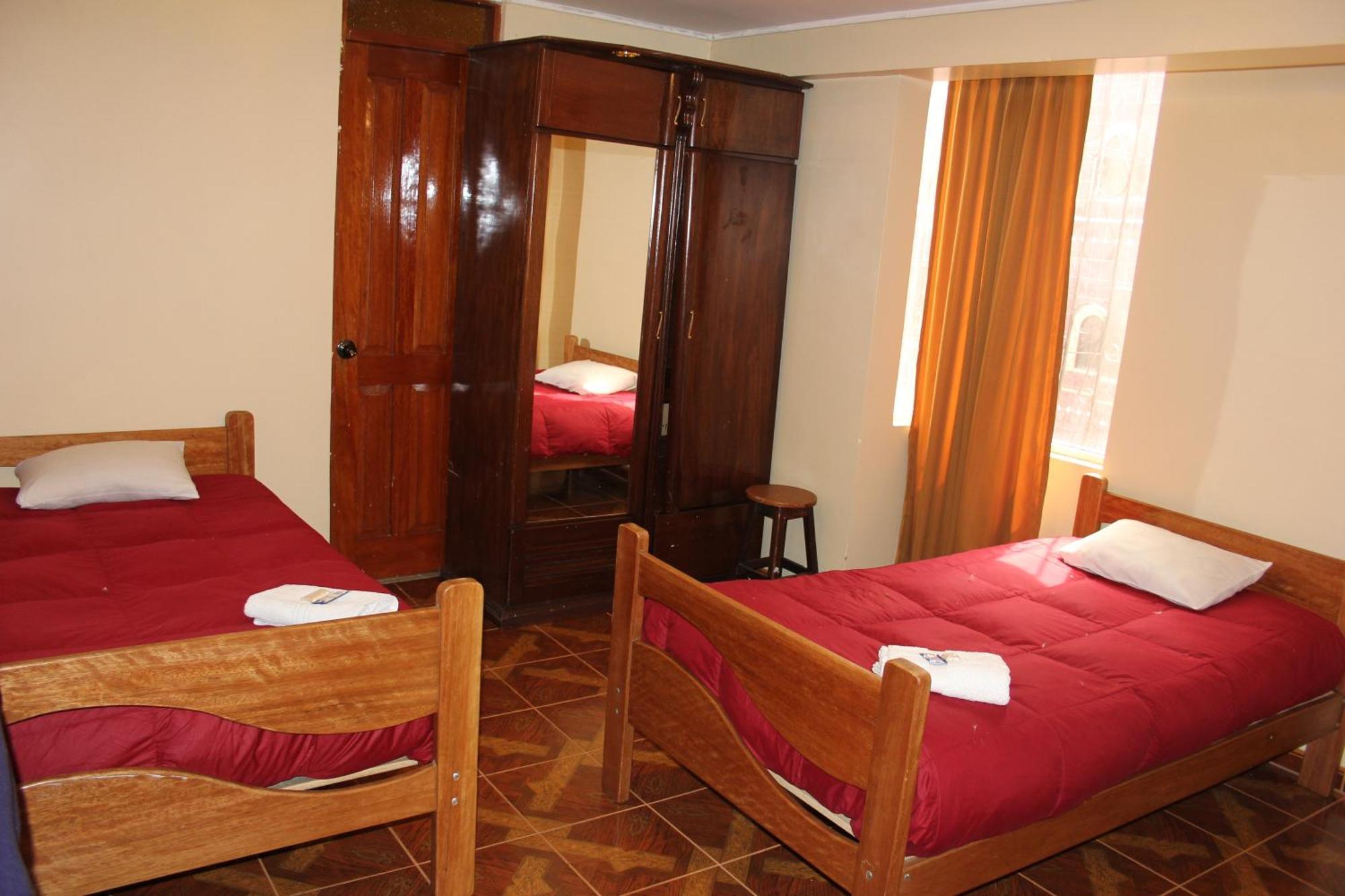 Cuscopackers Hostels Exterior photo