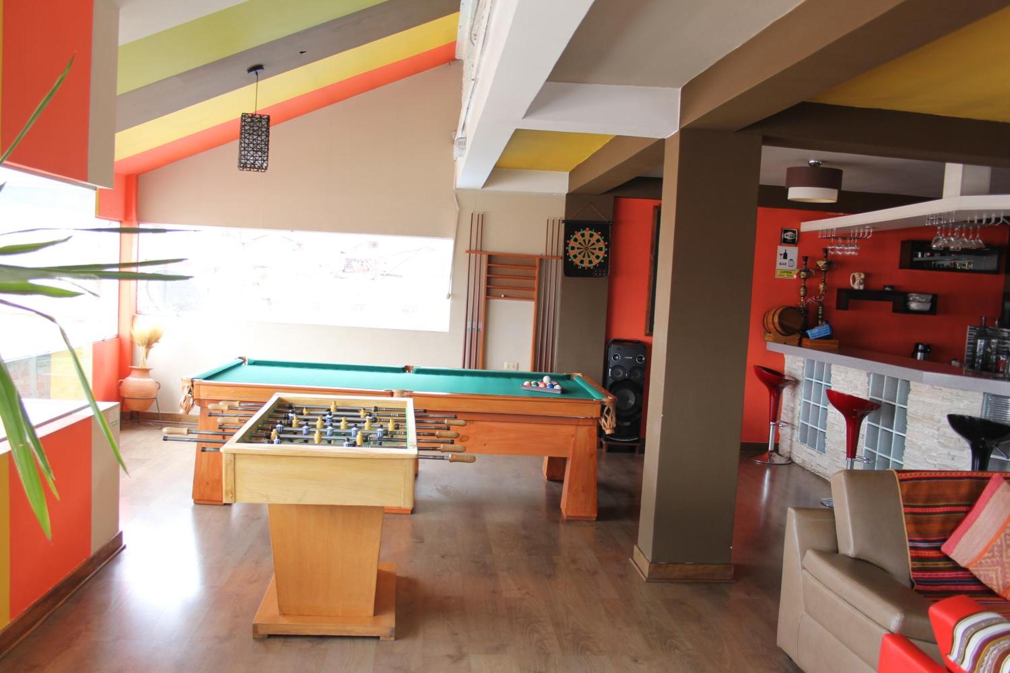 Cuscopackers Hostels Exterior photo