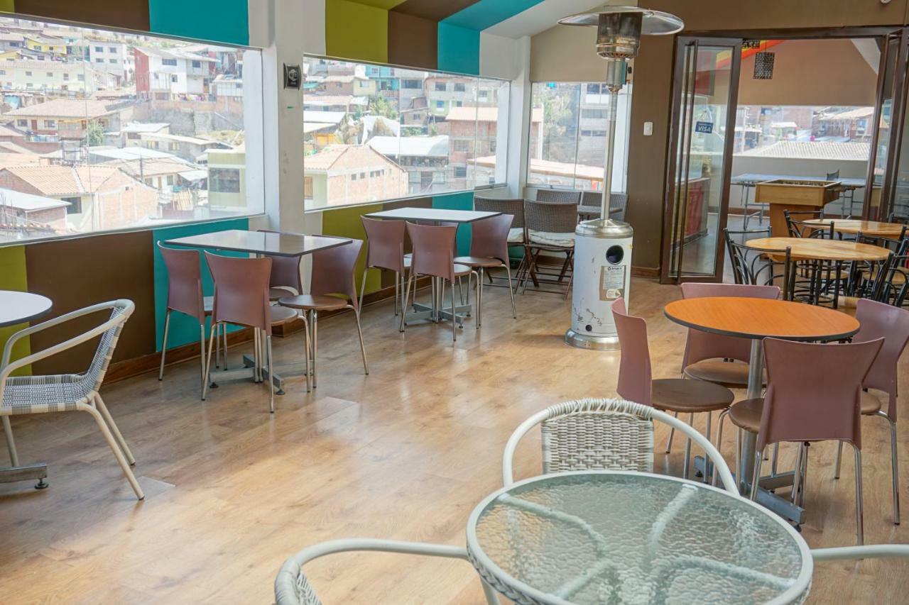 Cuscopackers Hostels Exterior photo